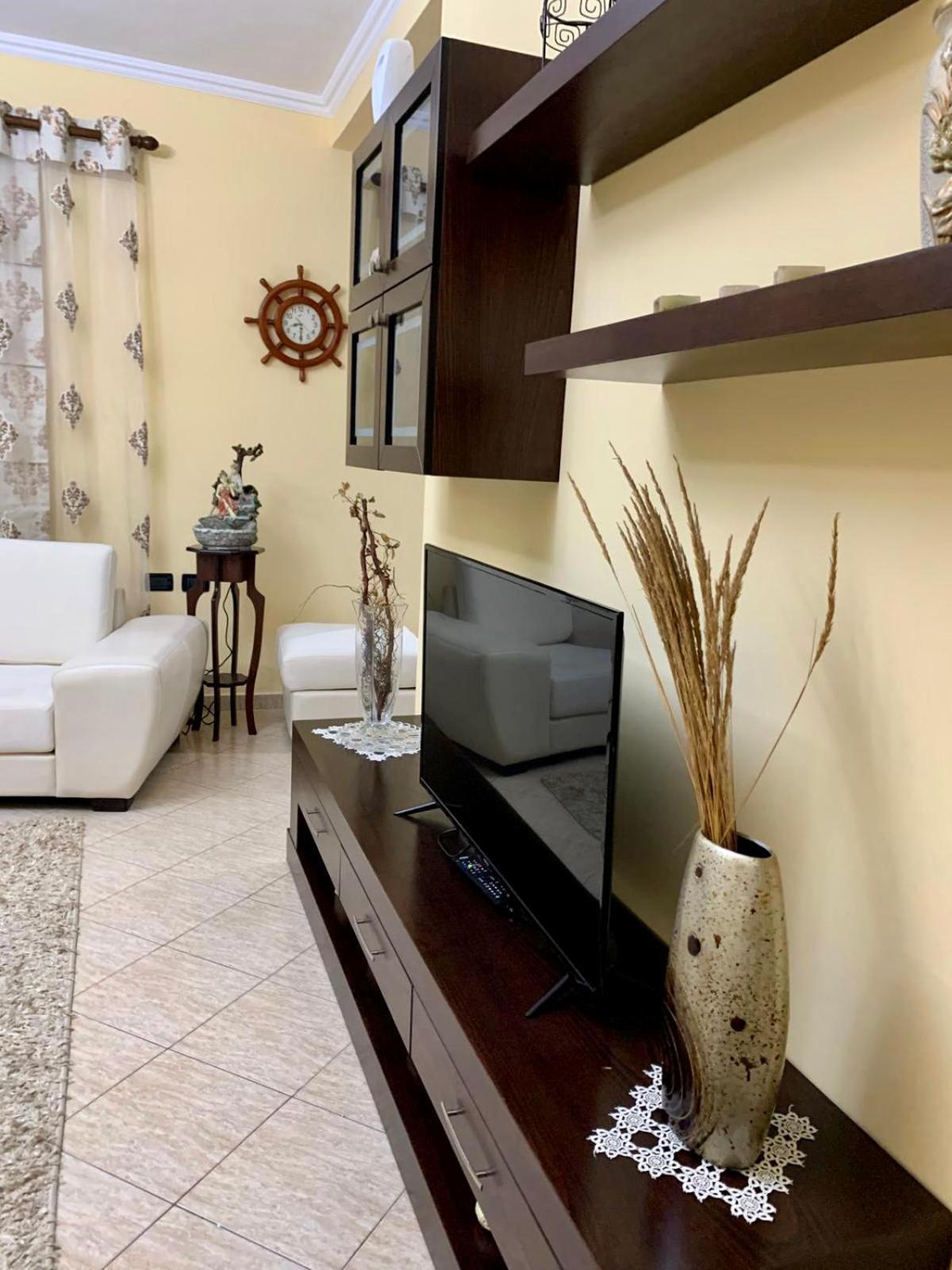 Heart Of Tirana Villa Bagian luar foto